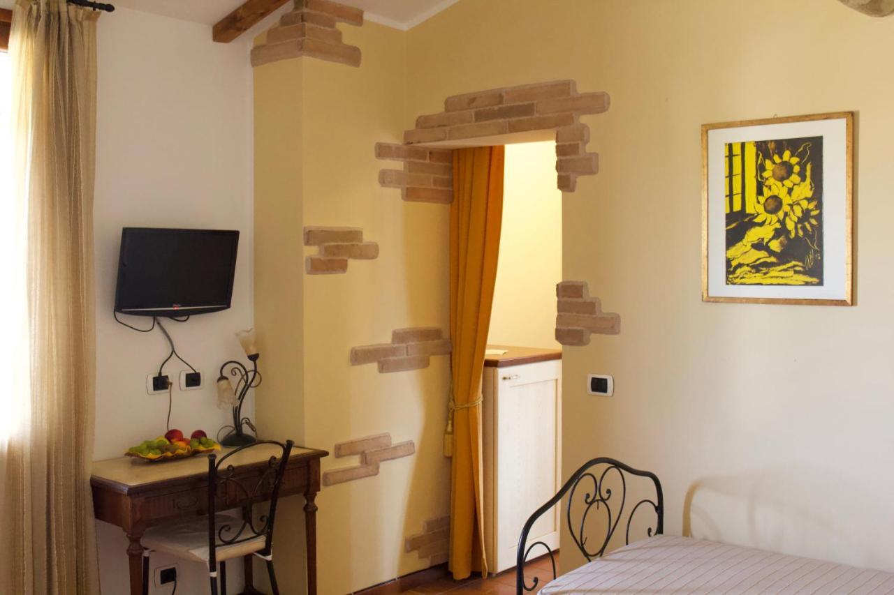 Casale Del Fattore Cesena Luaran gambar