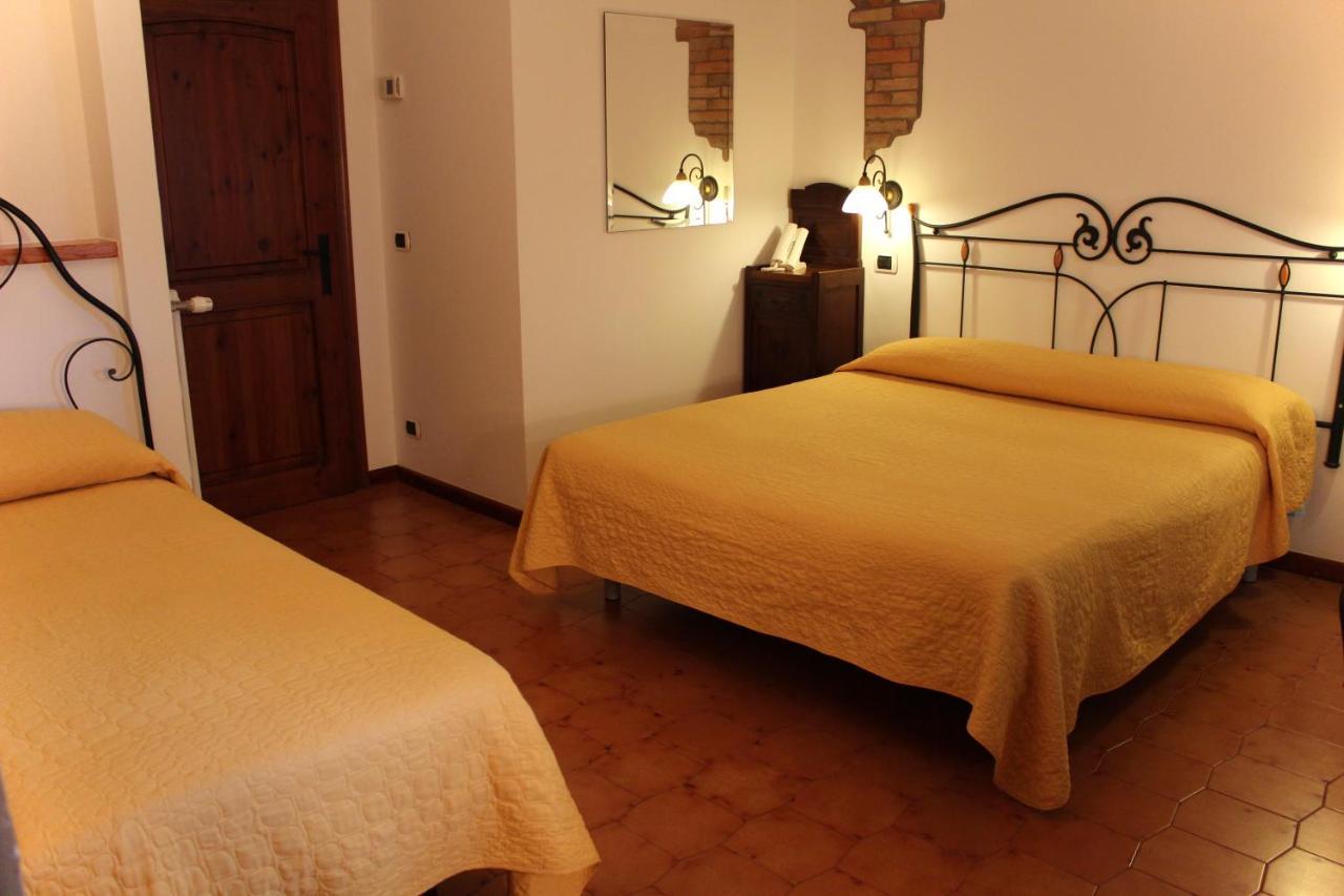 Casale Del Fattore Cesena Luaran gambar