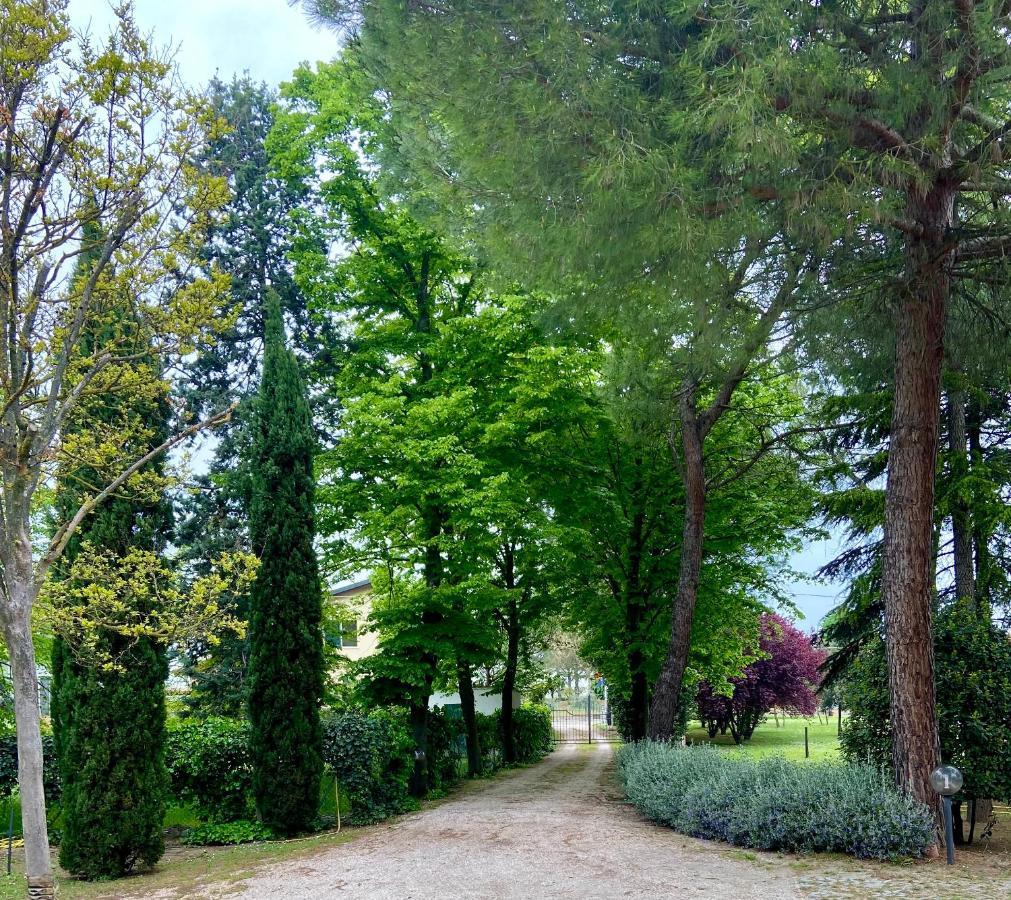 Casale Del Fattore Cesena Luaran gambar
